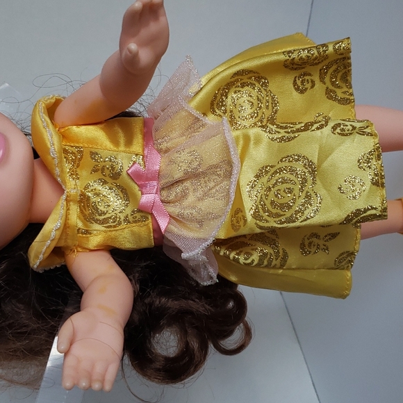 Disney Princesses Cinderella & Belle - Picture 9 of 11